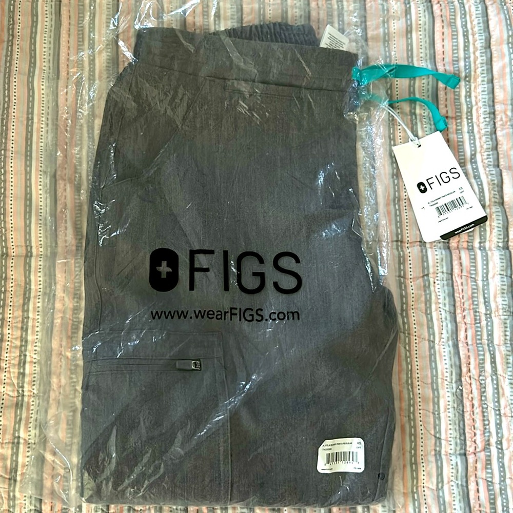 Brand new with tags figs yola skinny pants XS regular